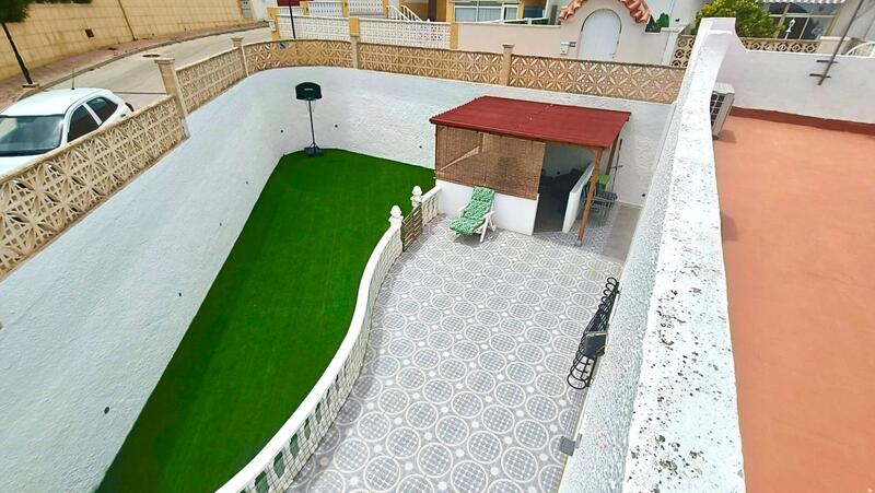 Villa for sale in Villamartin, Alicante Villa for sale in Villamartin, Alicante