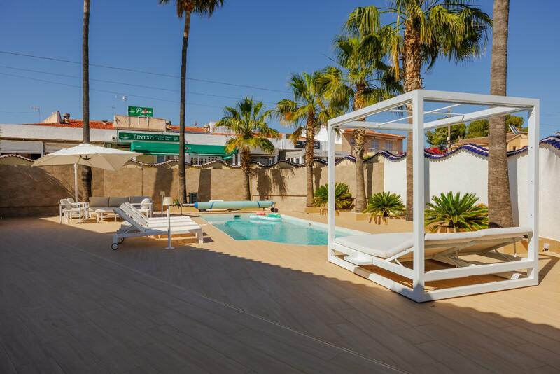 5 bedroom Villa for sale