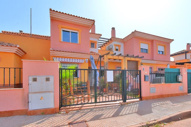 Adosado en venta en Los Urrutias, Murcia
