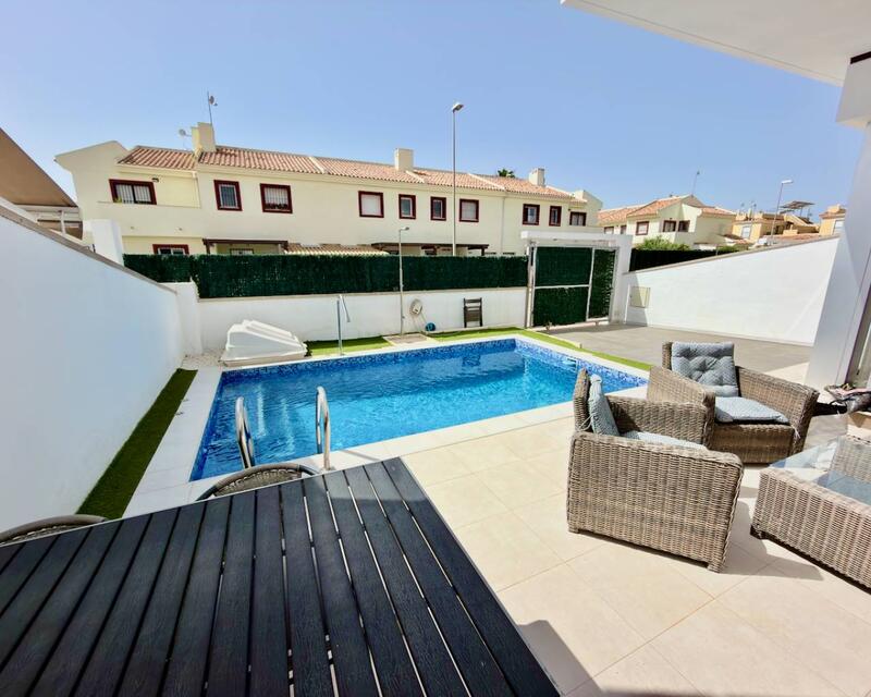 3 bedroom Villa for sale 3 bedroom Villa for sale