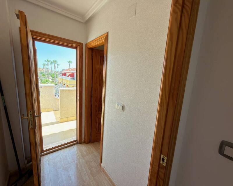 3 Schlafzimmer Villa zu verkaufen 3 Schlafzimmer Villa zu verkaufen