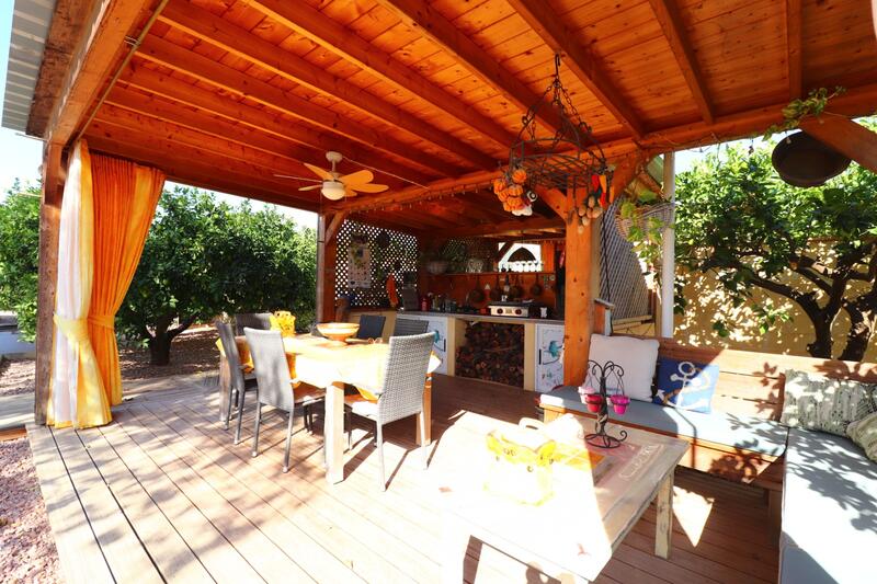 3 bedroom Country House for sale 3 bedroom Country House for sale