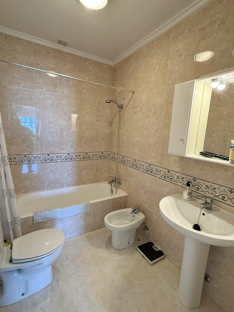2 Schlafzimmer Stadthaus zu verkaufen 2 Schlafzimmer Stadthaus zu verkaufen