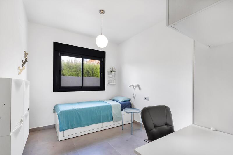2 slaapkamer Appartement Te koop 2 slaapkamer Appartement Te koop