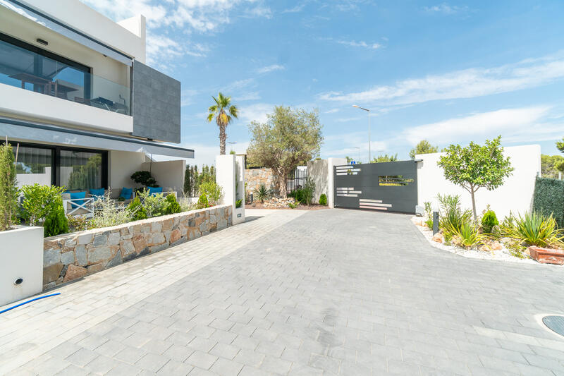 3 bedroom Apartment for sale 3 bedroom Apartment for sale