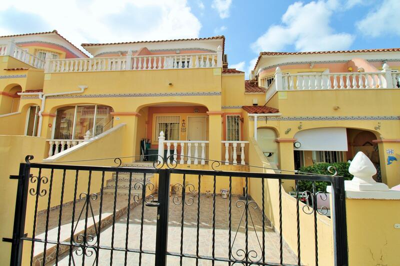 городская тюрьма продается в Villamartin, Alicante городская тюрьма продается в Villamartin, Alicante