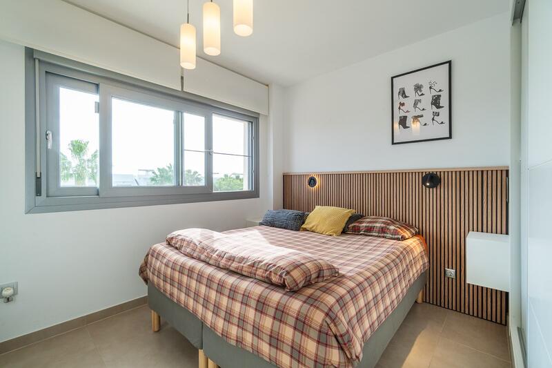2 bedroom Townhouse for sale