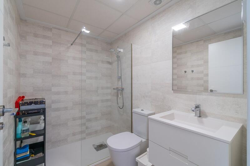 2 bedroom Townhouse for sale