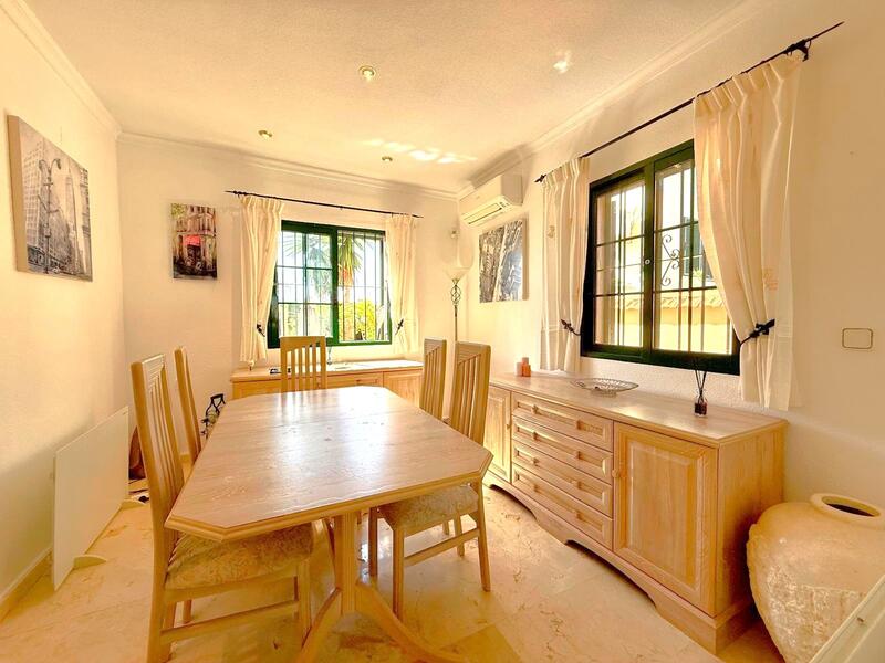 6 chambre Villa à vendre 6 chambre Villa à vendre