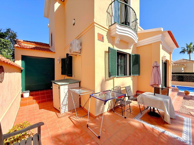 6 chambre Villa à vendre 6 chambre Villa à vendre
