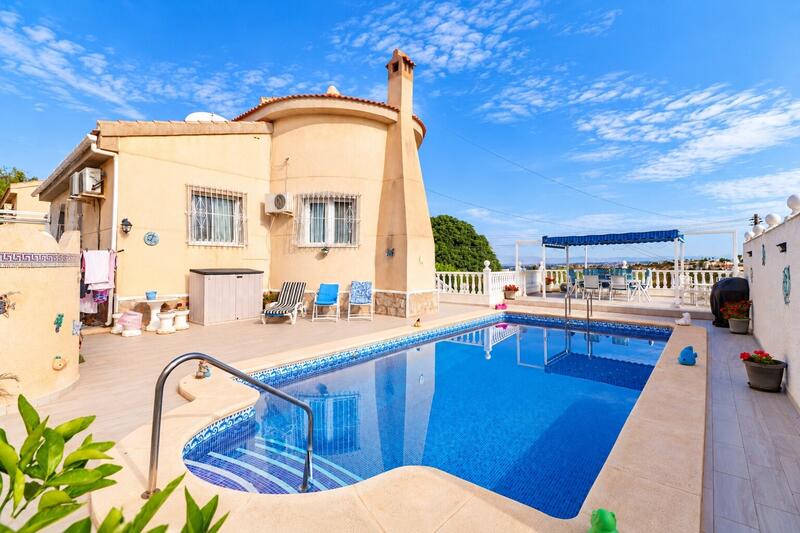 Villa til salgs i Ciudad Quesada, Alicante