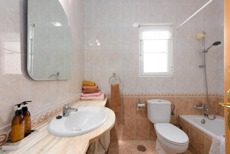 4 soverom Grottehuset til salgs