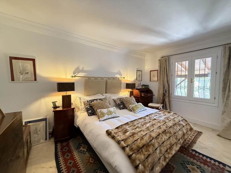 6 bedroom Cave House for sale
