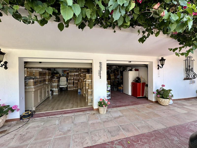 6 bedroom Cave House for sale