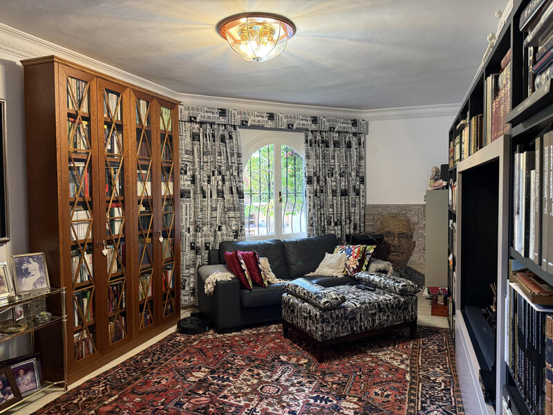 6 bedroom Cave House for sale