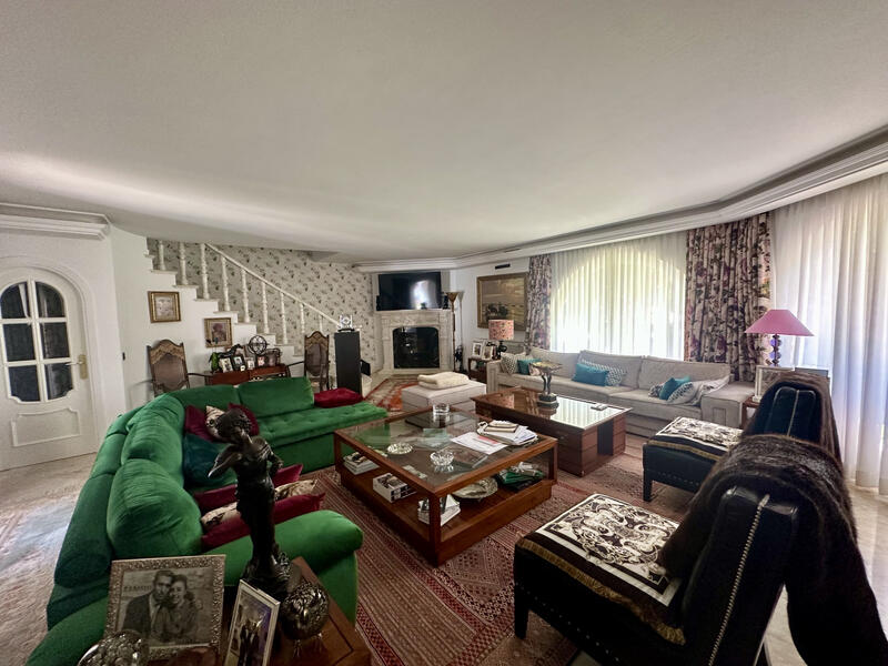 6 bedroom Cave House for sale