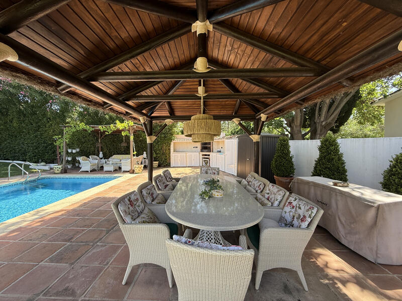 6 bedroom Cave House for sale