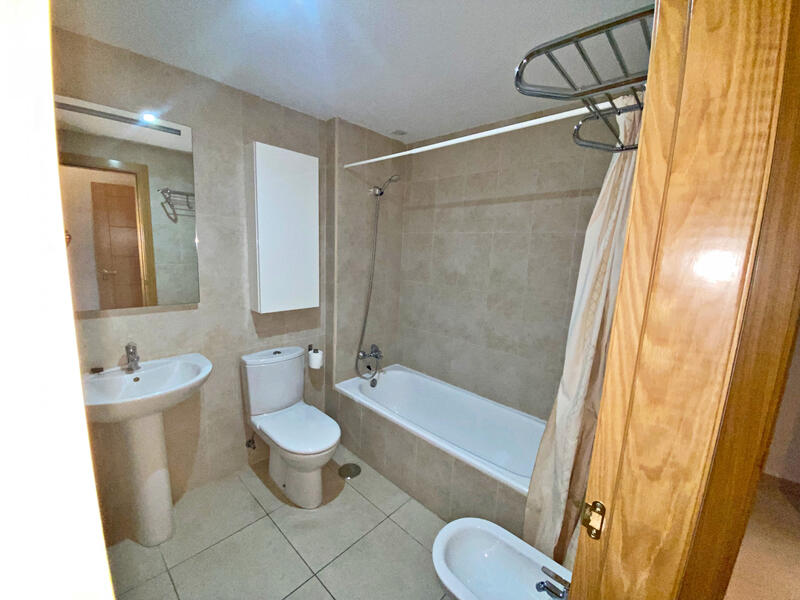 4 bedroom Apartment for sale