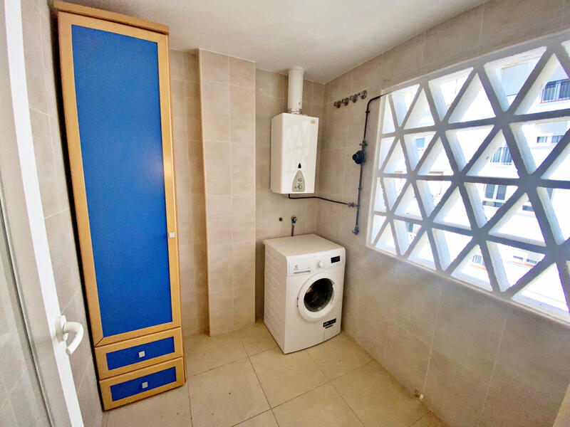 4 bedroom Apartment for sale
