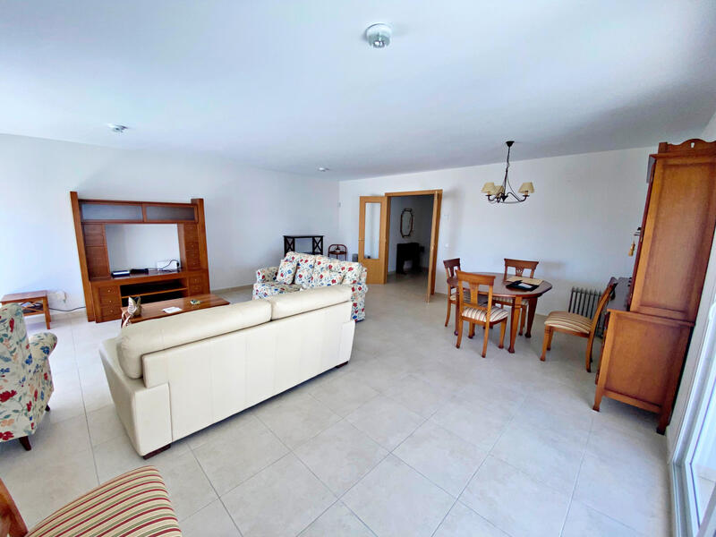 4 bedroom Apartment for sale