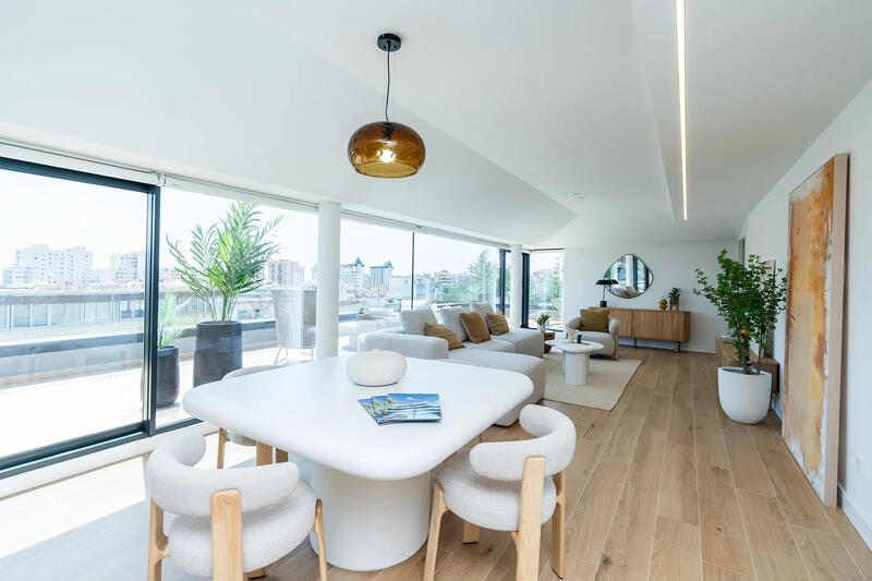 3 bedroom Apartment for sale