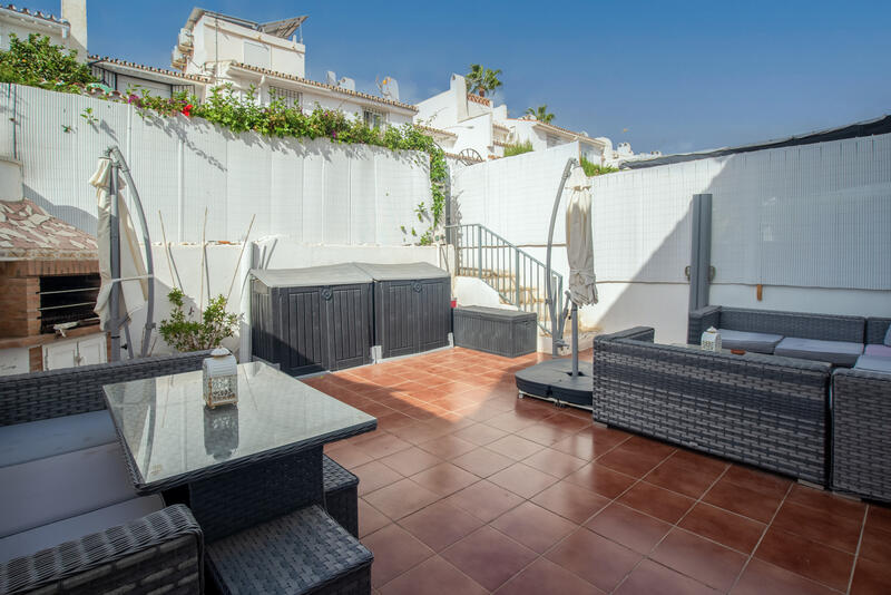 2 bedroom Townhouse for sale