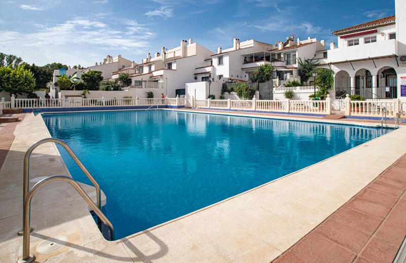 2 bedroom Townhouse for sale