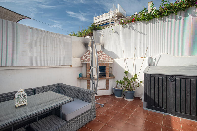2 bedroom Townhouse for sale