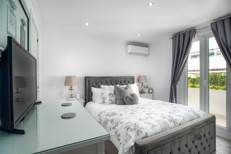 2 bedroom Townhouse for sale