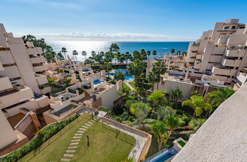 Apartamento en venta en Estepona, Málaga