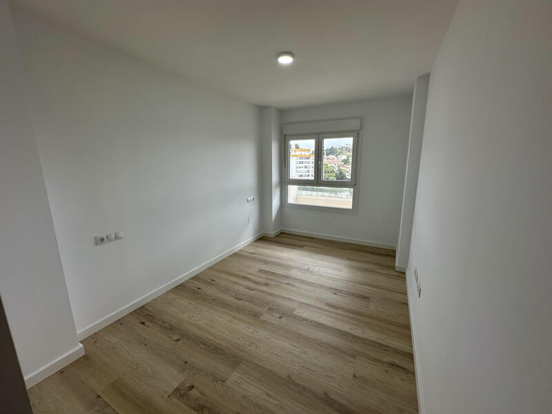 4 bedroom Apartment for sale