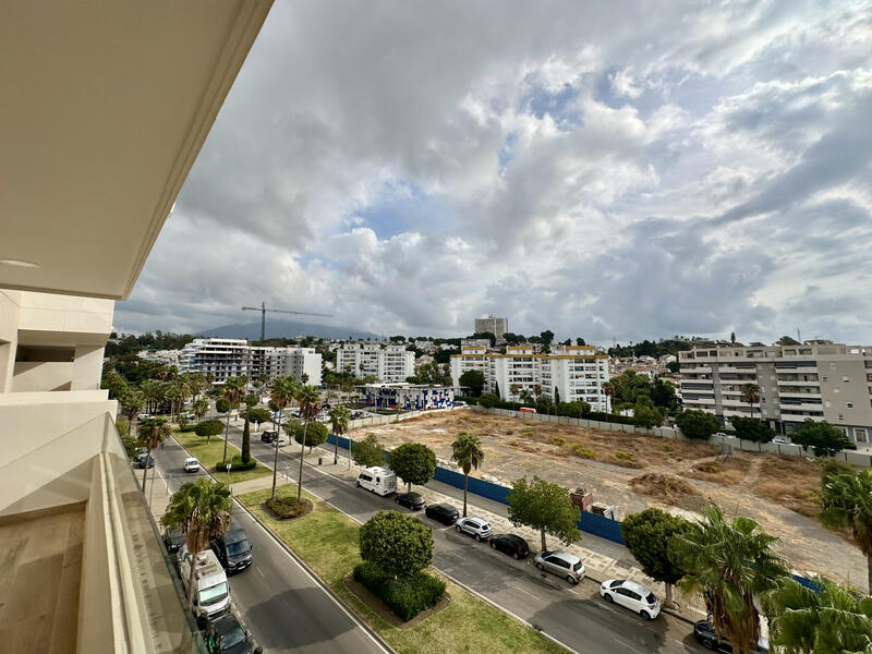 4 bedroom Apartment for sale