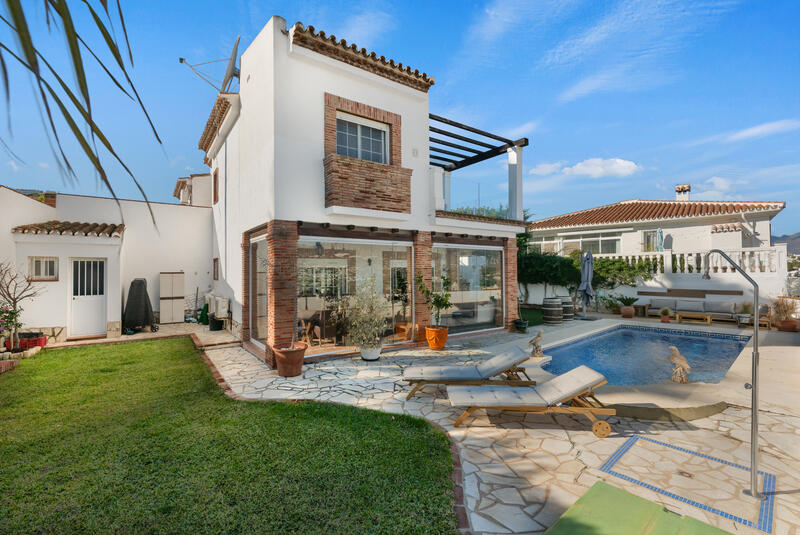 Cave House for sale in Mijas Costa, Málaga
