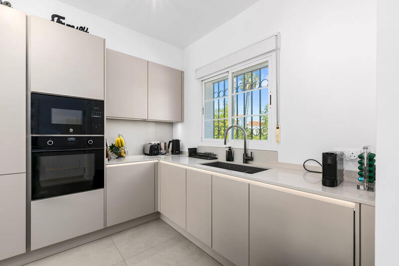 4 Cuarto Casa Cueva en venta