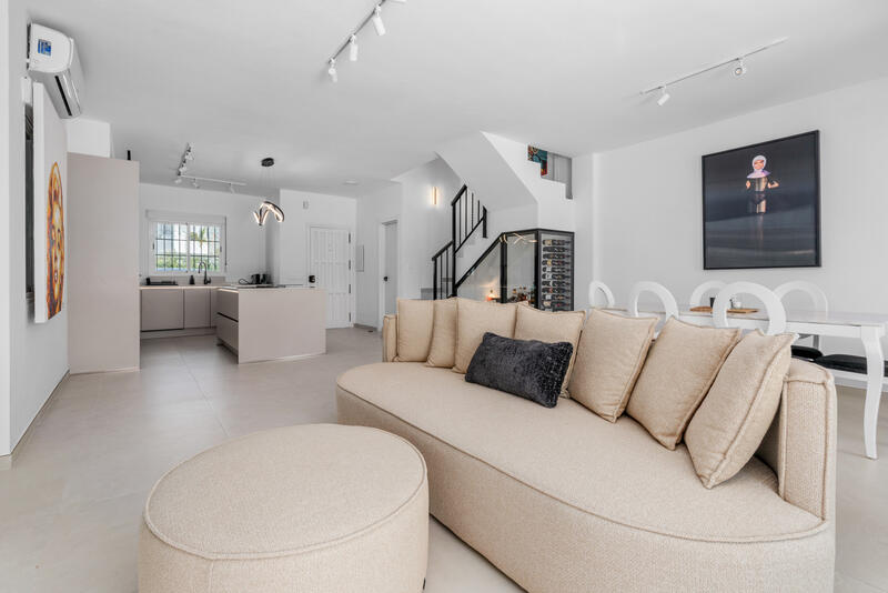 4 Cuarto Casa Cueva en venta