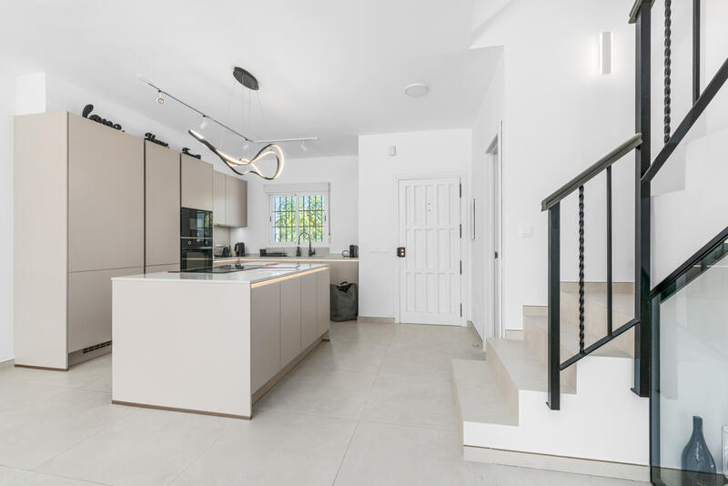 4 Cuarto Casa Cueva en venta