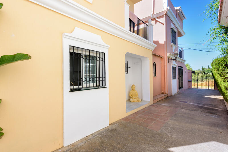 4 bedroom Villa for sale