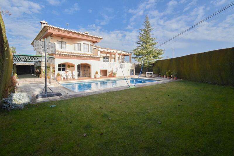 Villa zu verkaufen in Otura, Granada