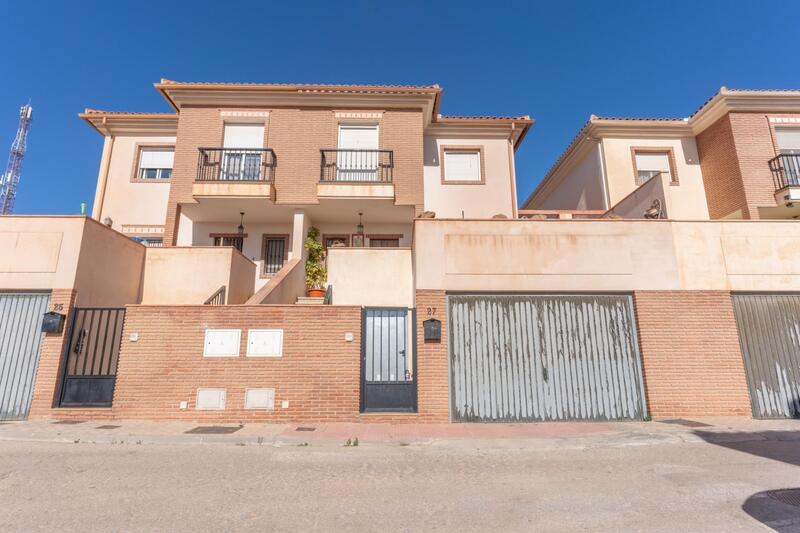 Duplex for sale in Alhama de Granada, Granada
