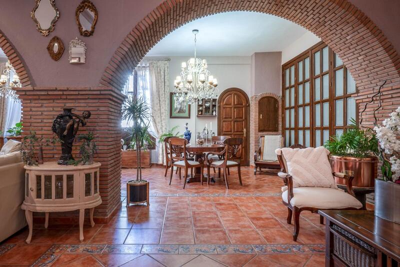 5 bedroom Villa for sale