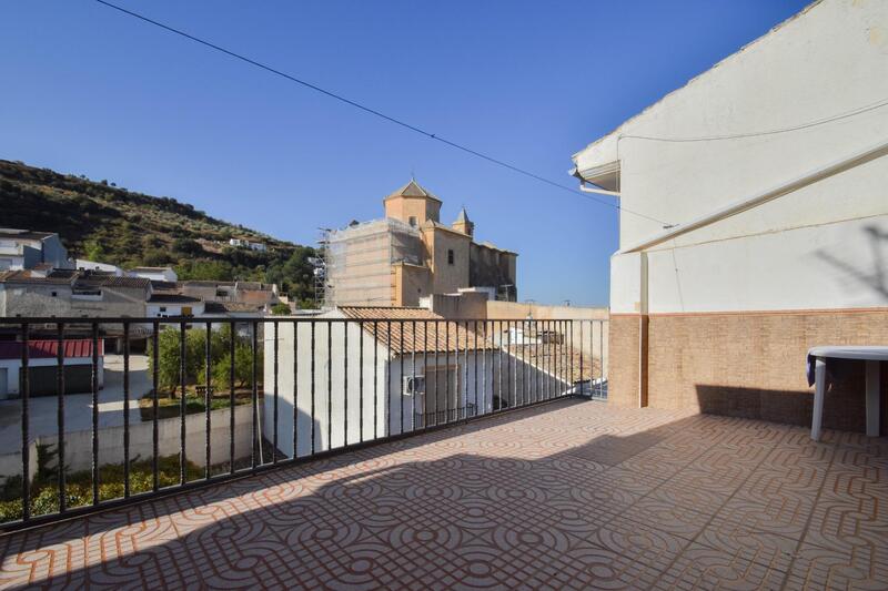 Apartment for sale in Montefrio, Granada