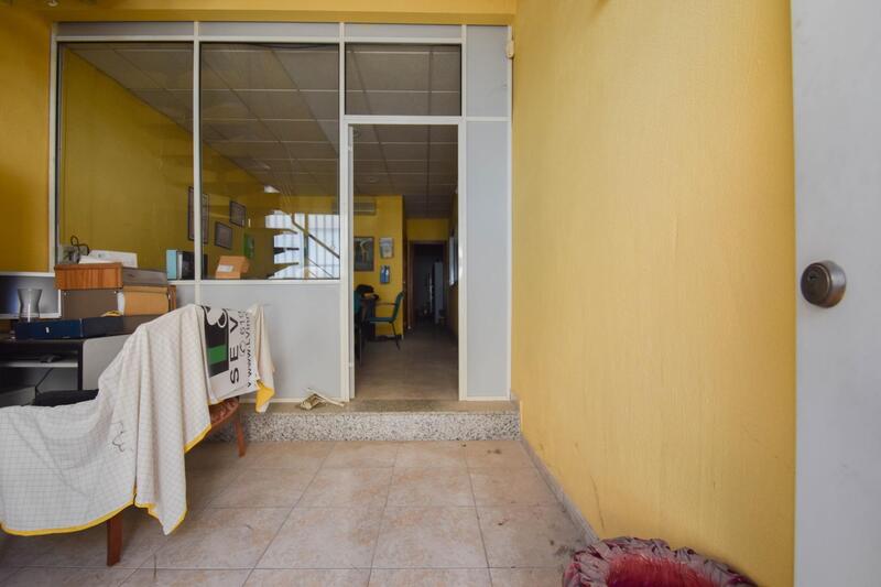 3 bedroom Commercial Property for sale