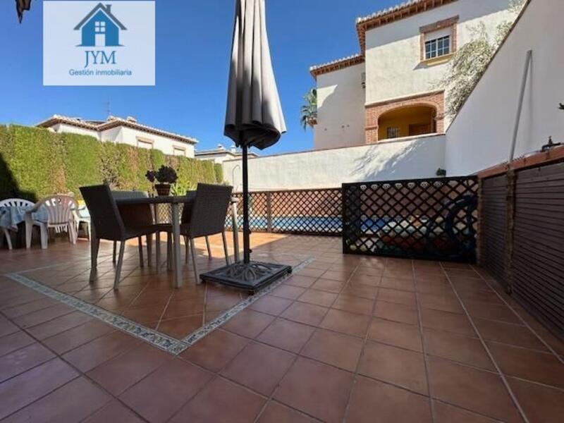 Villa for sale in La Zubia, Granada