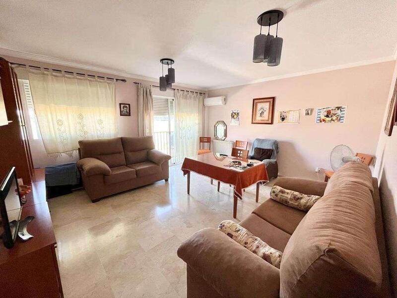 Apartment for sale in Santa Cruz del Comercio, Granada