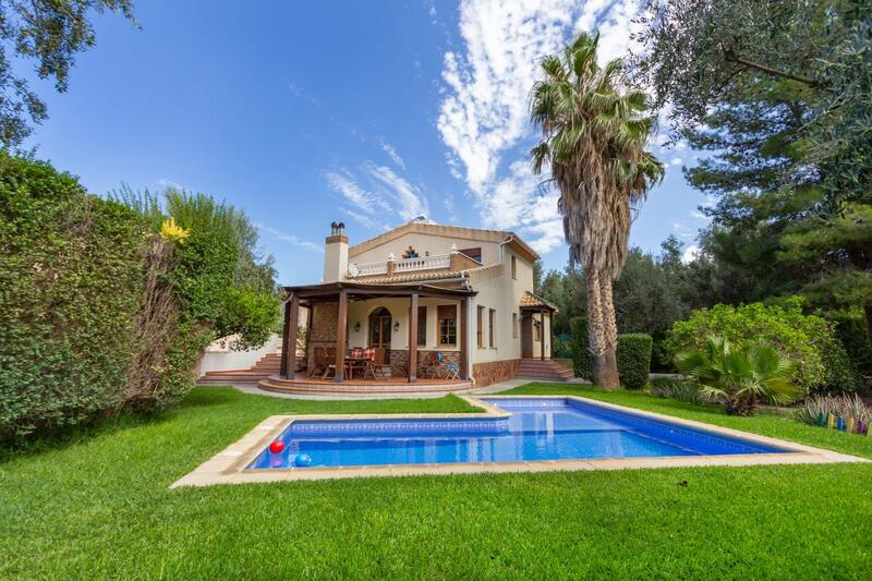 4 bedroom Villa for sale