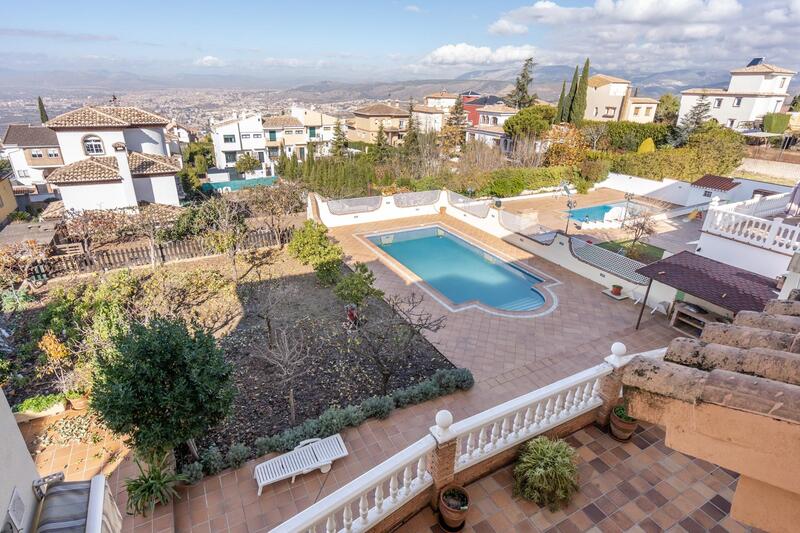 Villa à vendre dans Monachil, Granada