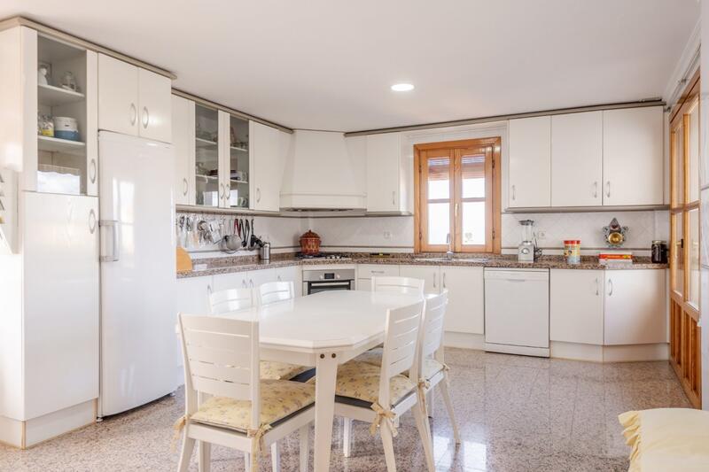 6 sovrum Villa till salu