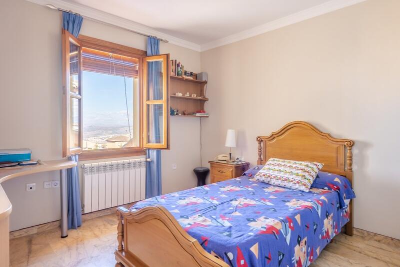 6 sovrum Villa till salu