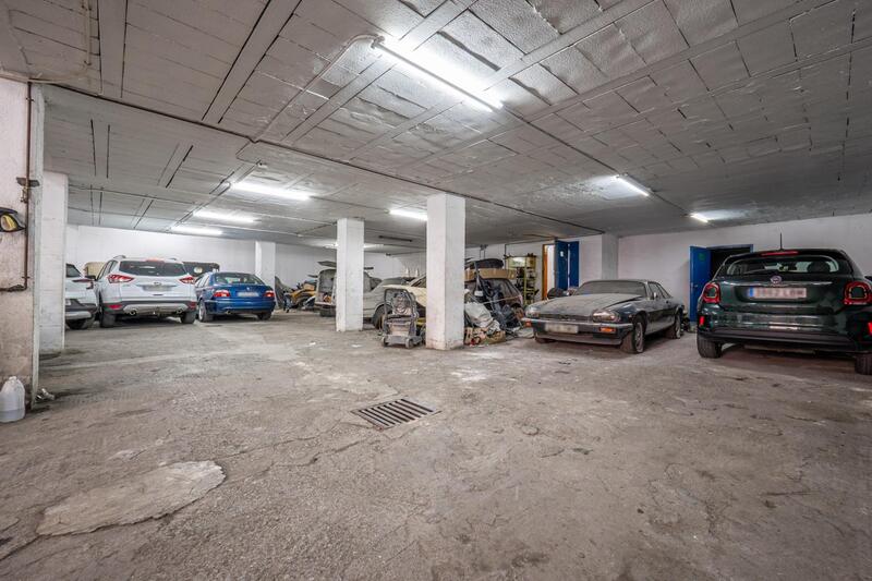 Local Commercial à vendre