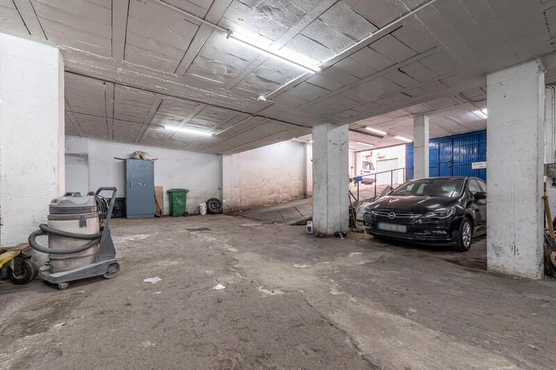 Local Commercial à vendre